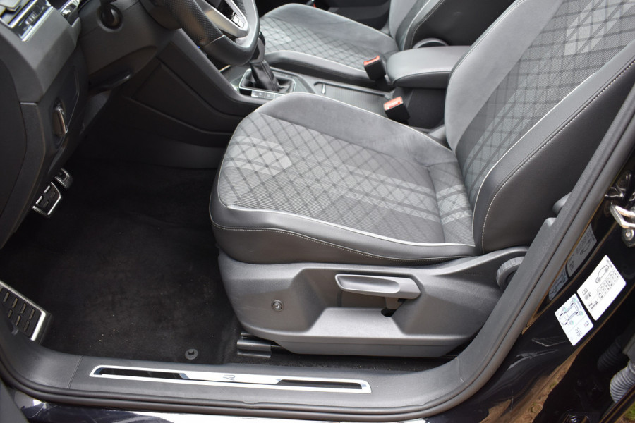 Volkswagen Tiguan 1.4 TSI eHybrid R-Line Business+ Facelift Black edition Plugin-hybride 1e eigenaar Pano 245pk IQ-light