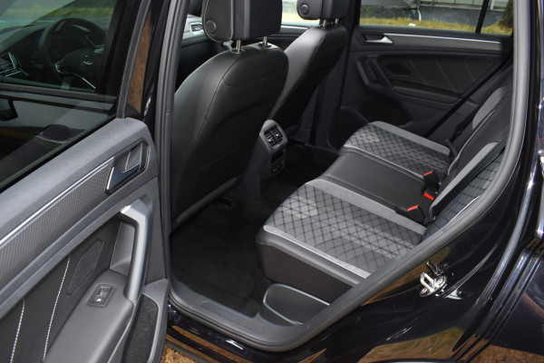 Volkswagen Tiguan 1.4 TSI eHybrid R-Line Business+ Facelift Black edition Plugin-hybride 1e eigenaar Pano 245pk IQ-light