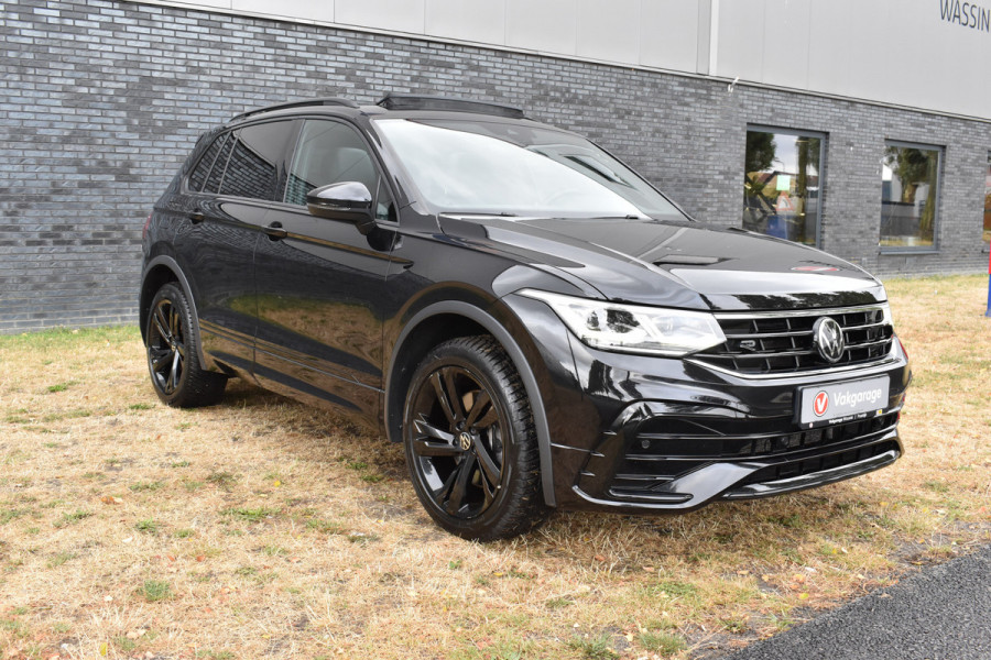 Volkswagen Tiguan 1.4 TSI eHybrid R-Line Business+ Facelift Black edition Plugin-hybride 1e eigenaar Pano 245pk IQ-light