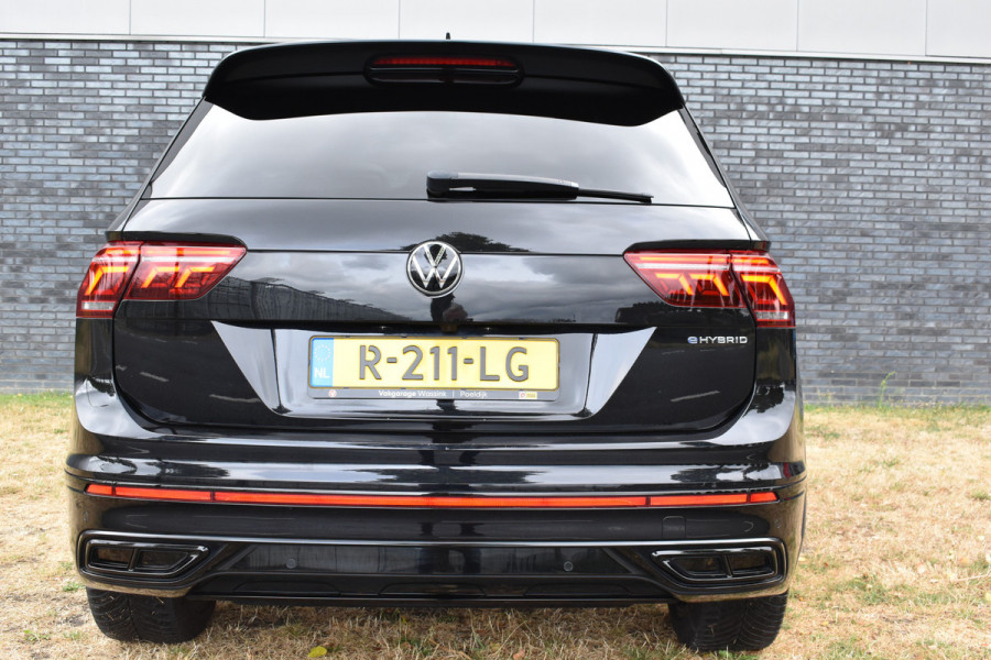 Volkswagen Tiguan 1.4 TSI eHybrid R-Line Business+ Facelift Black edition Plugin-hybride 1e eigenaar Pano 245pk IQ-light