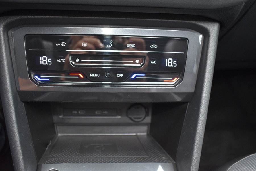 Volkswagen Tiguan 1.4 TSI eHybrid R-Line Business+ Facelift Black edition Plugin-hybride 1e eigenaar Pano 245pk IQ-light