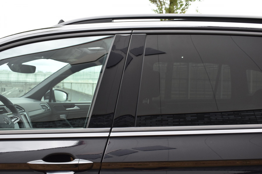 Volkswagen Tiguan 1.4 TSI eHybrid R-Line Business+ Facelift Black edition Plugin-hybride 1e eigenaar Pano 245pk IQ-light