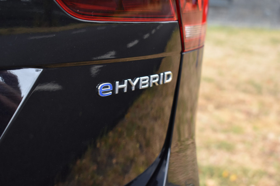 Volkswagen Tiguan 1.4 TSI eHybrid R-Line Business+ Facelift Black edition Plugin-hybride 1e eigenaar Pano 245pk IQ-light