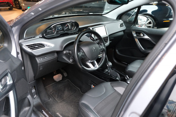 Peugeot 2008 1.2 PureTech Allure *PANORAMADAK* D-Riem V.V |Slechts 77.528km Compleet Onderhouden|