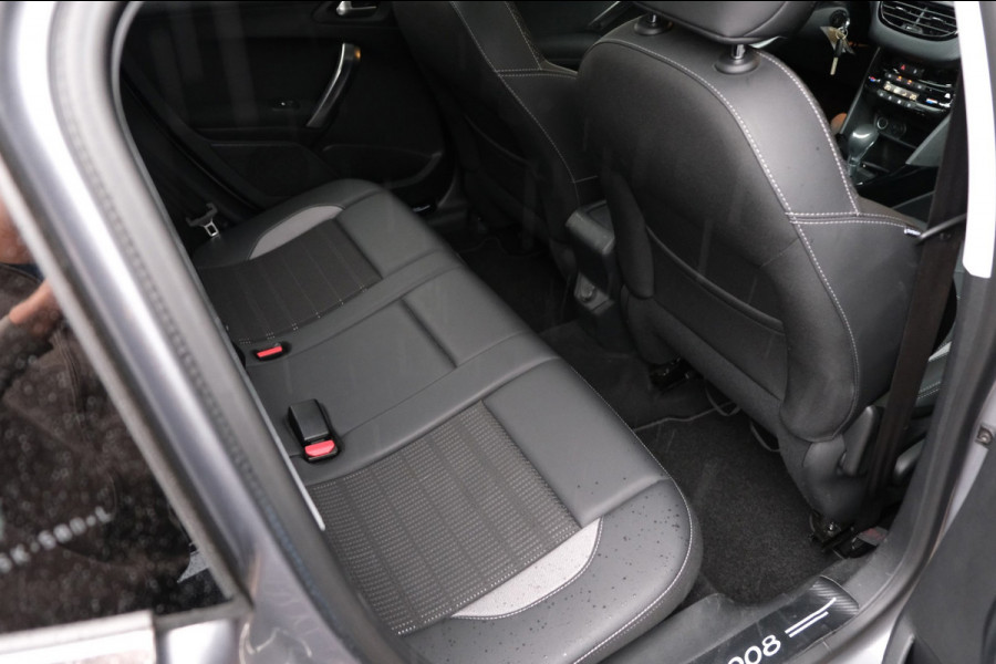 Peugeot 2008 1.2 PureTech Allure *PANORAMADAK* D-Riem V.V |Slechts 77.528km Compleet Onderhouden|