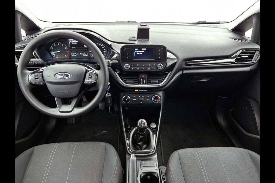 Ford Fiesta 1.1 Trend | LM VELGEN | VERWARMDE VOORRUIT | PARK. SENSOREN