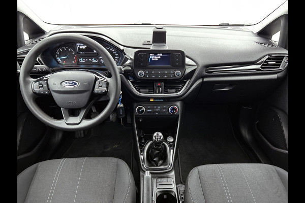 Ford Fiesta 1.1 Trend | LM VELGEN | VERWARMDE VOORRUIT | PARK. SENSOREN