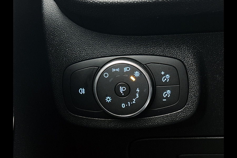 Ford Fiesta 1.1 Trend | LM VELGEN | VERWARMDE VOORRUIT | PARK. SENSOREN