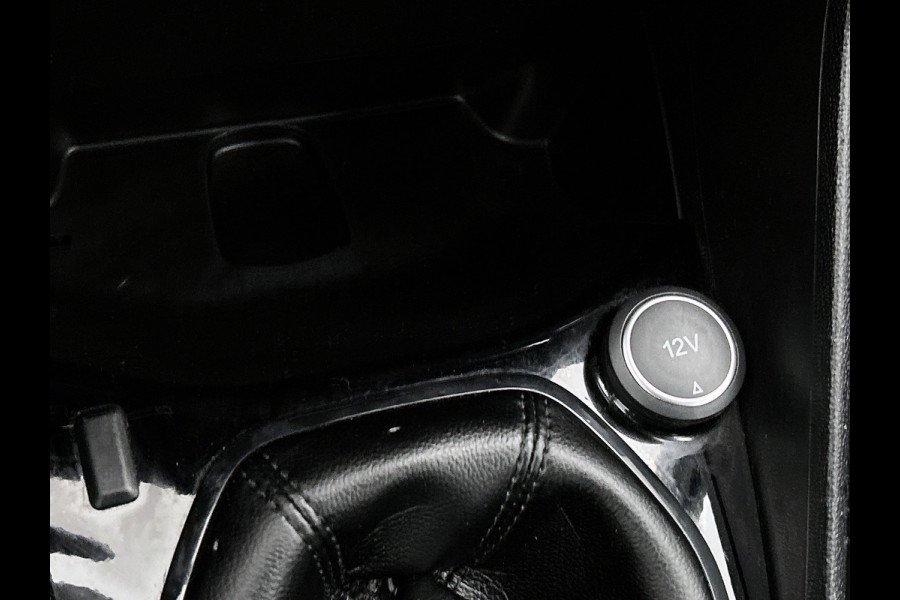 Ford Fiesta 1.1 Trend | LM VELGEN | VERWARMDE VOORRUIT | PARK. SENSOREN