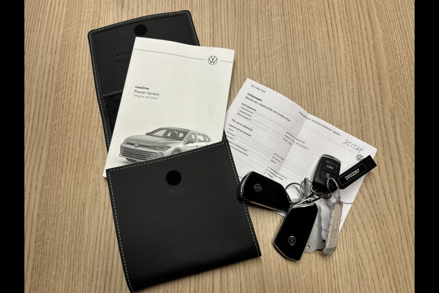 Volkswagen Passat Variant 1.5 eTSI R-Line Panorama Massage stoelen Sfeer verlichting All season banden Bomvolle uitvoering