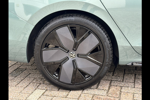 Volkswagen Passat Variant 1.5 eTSI R-Line Panorama Massage stoelen Sfeer verlichting All season banden Bomvolle uitvoering