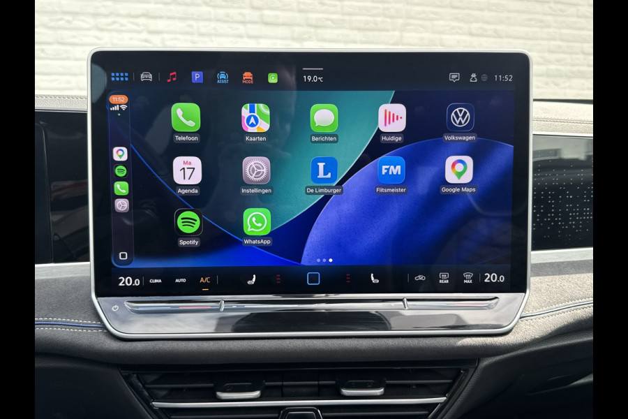 Volkswagen Passat Variant 1.5 eTSI R-Line Panorama Massage stoelen Sfeer verlichting All season banden Bomvolle uitvoering