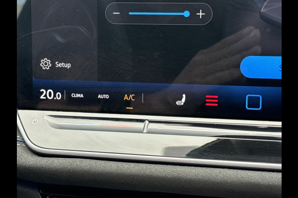 Volkswagen Passat Variant 1.5 eTSI R-Line Panorama Massage stoelen Sfeer verlichting All season banden Bomvolle uitvoering