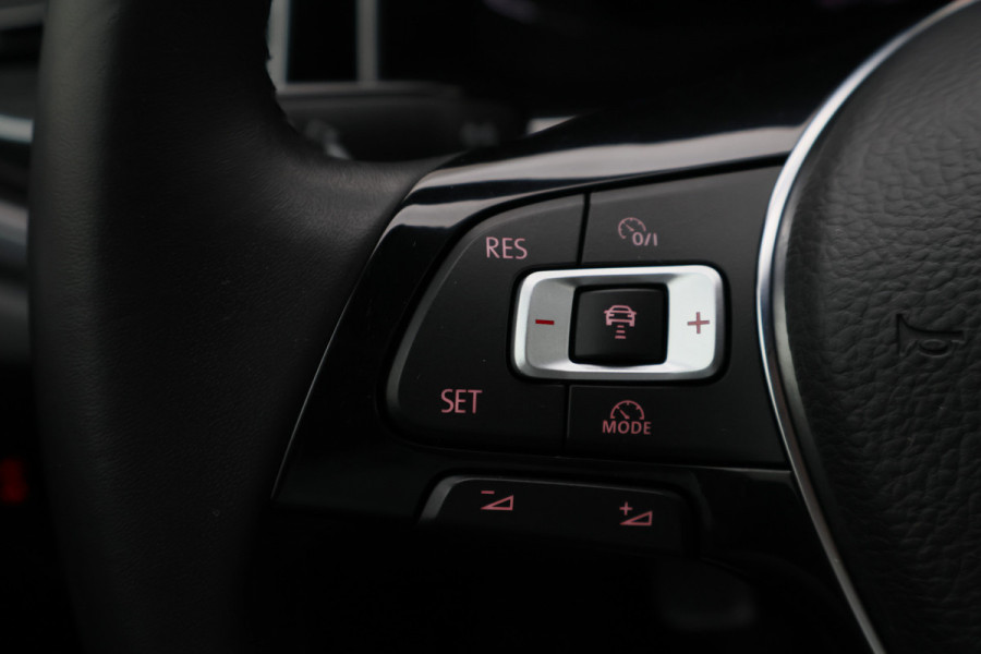 Volkswagen Polo 1.0 TSI Highline R-Line LED, Virtual Cockpit, Climate, Apple Carplay, ACC, PDC, 17"