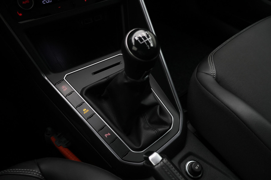 Volkswagen Polo 1.0 TSI Highline R-Line LED, Virtual Cockpit, Climate, Apple Carplay, ACC, PDC, 17"