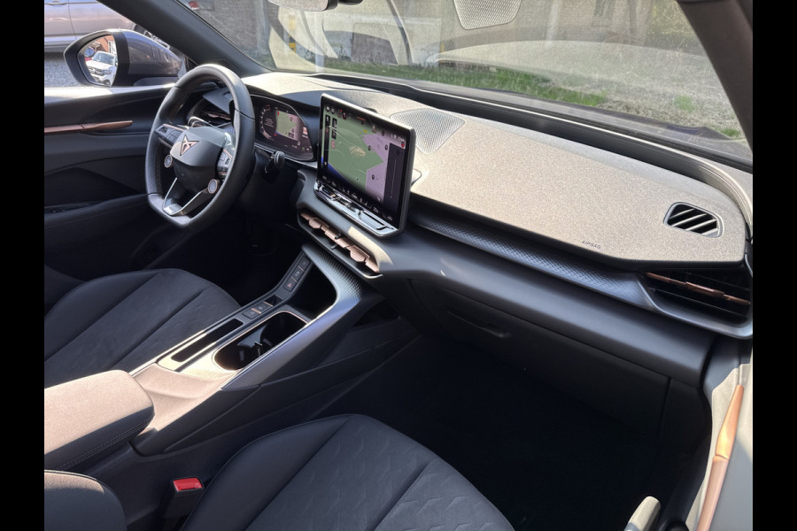 CUPRA Terramar 1.5 eTSI 150PK DSG BUSINESS HEAD-UP/NAVI/CAMERA/LEDER/MATRIX