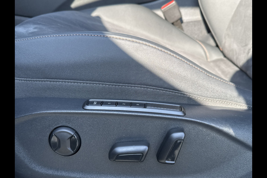 CUPRA Terramar 1.5 eTSI 150PK DSG BUSINESS HEAD-UP/NAVI/CAMERA/LEDER/MATRIX