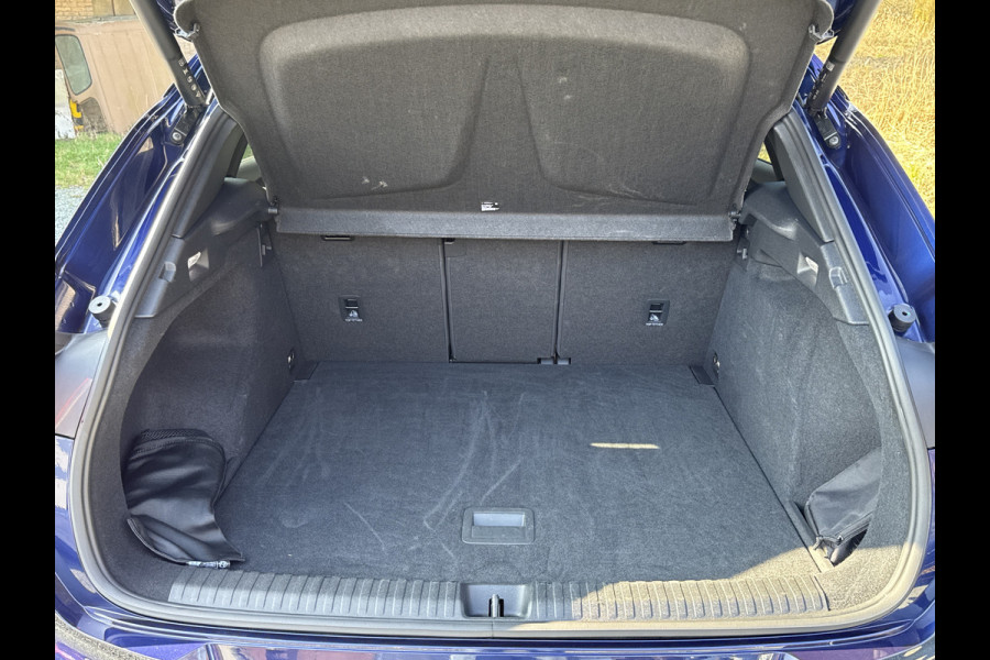 CUPRA Terramar 1.5 eTSI 150PK DSG BUSINESS HEAD-UP/NAVI/CAMERA/LEDER/MATRIX