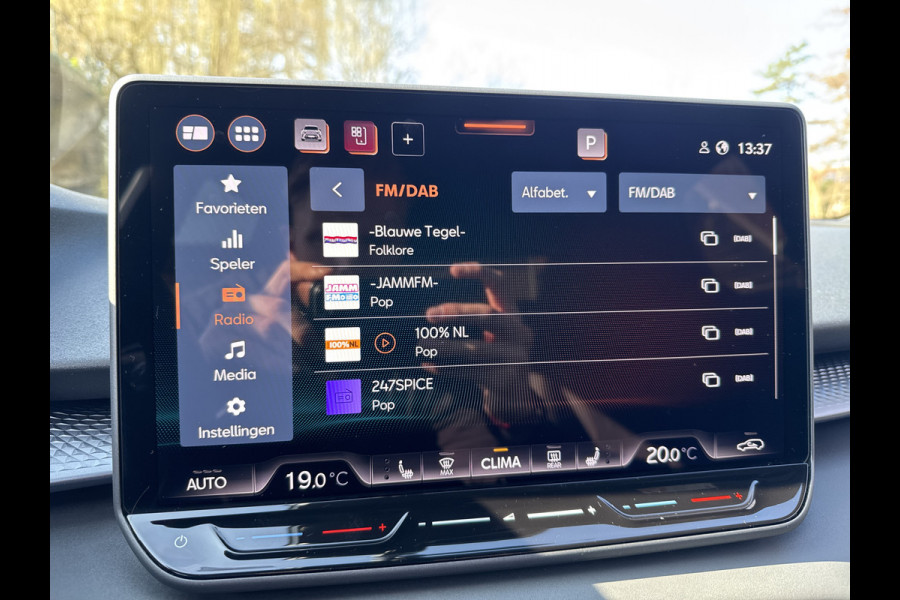 CUPRA Terramar 1.5 eTSI 150PK DSG BUSINESS HEAD-UP/NAVI/CAMERA/LEDER/MATRIX