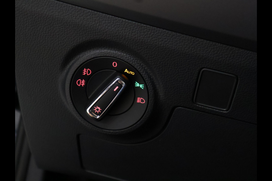 Seat Ibiza 1.0 TSI Style Business Intense Plus [APPLE CARPLAY, ANDROID, STOELVERWARMING, CAMERA, LED, PDC V+A, NAVIGATIE, DIGITAL DASH, CRUISE CONTROL, CLIMATE CONTROL, BLUETOOTH, NIEUWSTAAT]