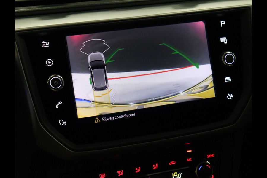 Seat Ibiza 1.0 TSI Style Business Intense Plus [APPLE CARPLAY, ANDROID, STOELVERWARMING, CAMERA, LED, PDC V+A, NAVIGATIE, DIGITAL DASH, CRUISE CONTROL, CLIMATE CONTROL, BLUETOOTH, NIEUWSTAAT]
