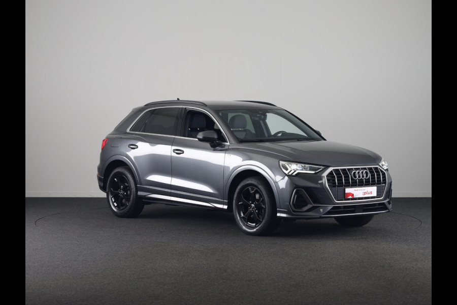 Audi Q3 35 TFSI S Line 150pk | Navigatie | Climatronic | Matrix Led koplampen | Parkeercamera | B&O Audio| Adaptive cruise controle
