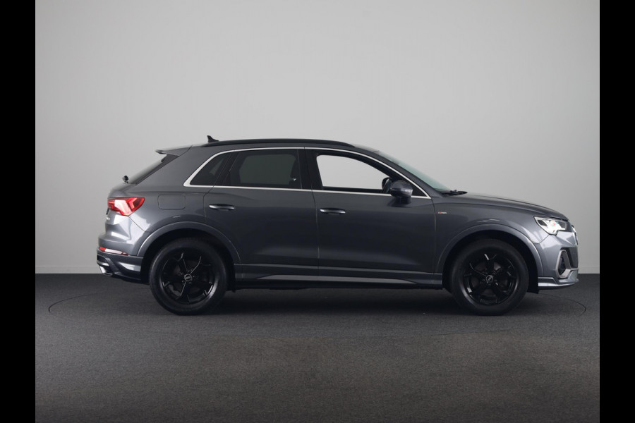 Audi Q3 35 TFSI S Line 150pk | Navigatie | Climatronic | Matrix Led koplampen | Parkeercamera | B&O Audio| Adaptive cruise controle