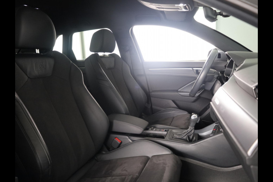 Audi Q3 35 TFSI S Line 150pk | Navigatie | Climatronic | Matrix Led koplampen | Parkeercamera | B&O Audio| Adaptive cruise controle