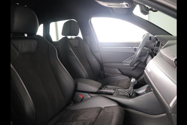 Audi Q3 35 TFSI S Line 150pk | Navigatie | Climatronic | Matrix Led koplampen | Parkeercamera | B&O Audio| Adaptive cruise controle
