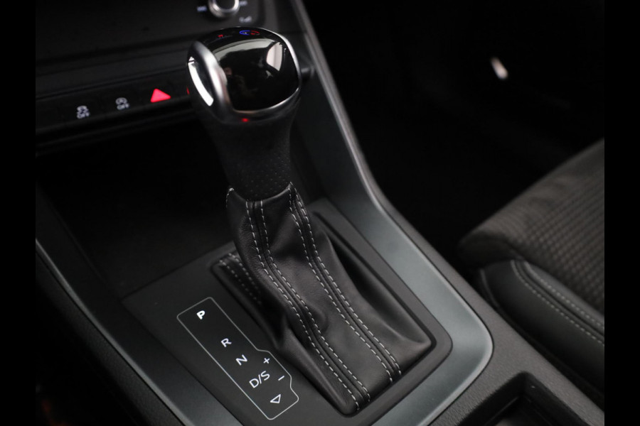 Audi Q3 35 TFSI S Line 150pk | Navigatie | Climatronic | Matrix Led koplampen | Parkeercamera | B&O Audio| Adaptive cruise controle