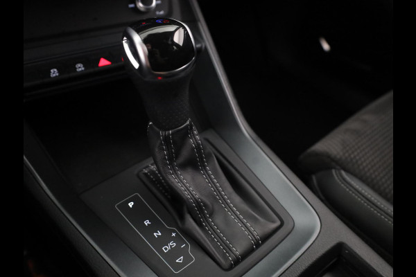 Audi Q3 35 TFSI S Line 150pk | Navigatie | Climatronic | Matrix Led koplampen | Parkeercamera | B&O Audio| Adaptive cruise controle