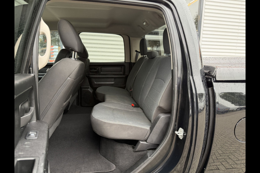 Dodge Ram 1500 CLASSIC 4x4 / Prins LPG / luchtvering achter / trekhaak 3500 kg / 5 persoons / lease vanaf € 619 / cruise en climate control / navigatie / vaste prijs rijklaar € 37.750 ex btw