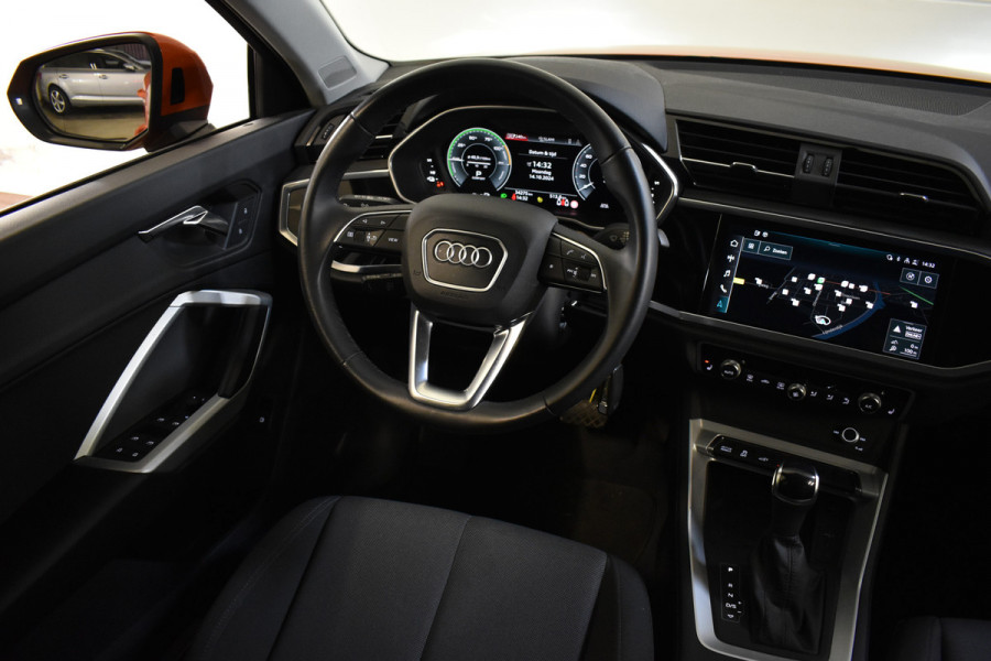 Audi Q3 45 TFSIe 245PK HYBRID EDITION NAVI/PDC/DRIVE-SELECT STOELVERW