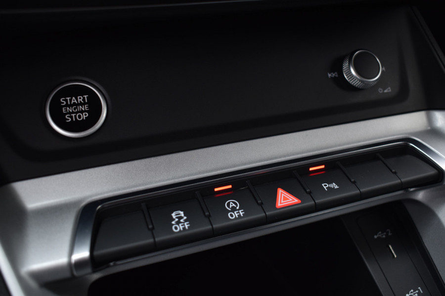 Audi Q3 35TFSI 150PK S-TRONIC PRO LINE STOELVERW VIRTUAL/PDC/NAVI/ EL KLEP