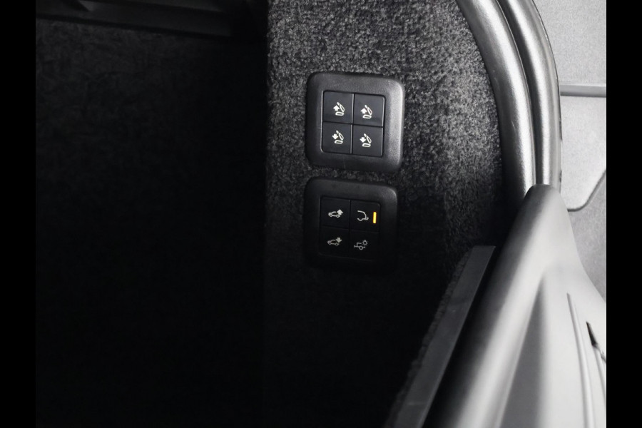 Land Rover Range Rover 3.0 TDV6 Vogue Automaat | Schuif-/Kanteldak | Navigatie | Camera |