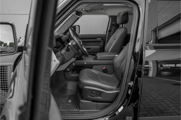 Land Rover Defender 110 2.0 P400e 110 HSE Pano Trekhaak ACC 22"