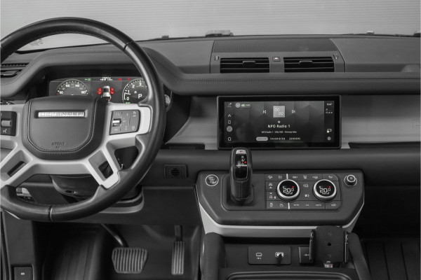 Land Rover Defender 110 2.0 P400e 110 HSE Pano Trekhaak ACC 22"