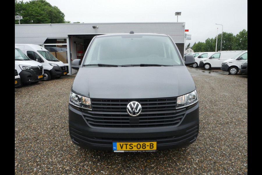 Volkswagen Transporter 2.0TDI 110PK L2 Airco cruise carplay 3-zits deuren