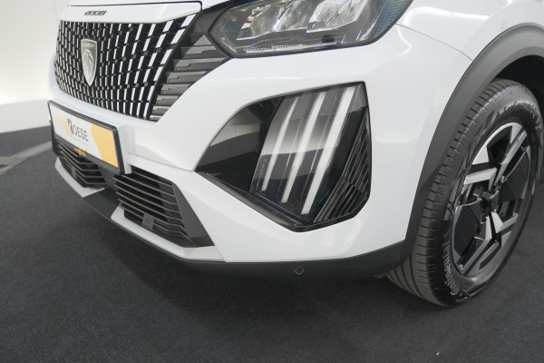 Peugeot e-2008 EV Allure Avantage 54 kWh | 97,3% SOH | 11 KW Lader | Apple Carplay | Parkeersensoren