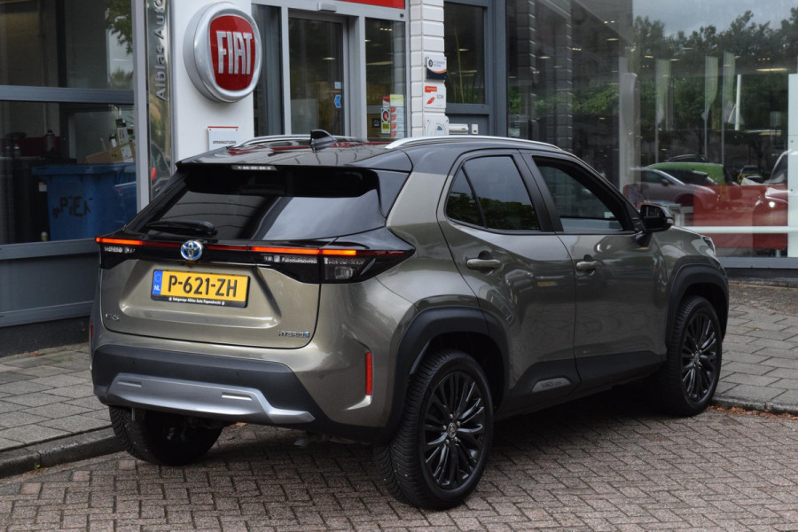 Toyota Yaris Cross 1.5 Hybrid Adventure|Pano|Winterpack|Camera