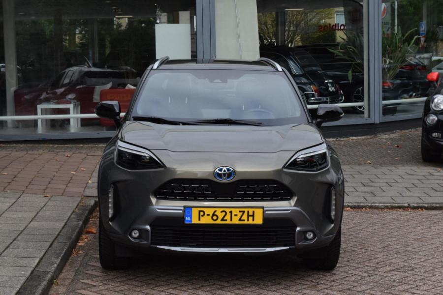 Toyota Yaris Cross 1.5 Hybrid Adventure|Pano|Winterpack|Camera