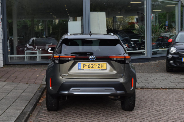 Toyota Yaris Cross 1.5 Hybrid Adventure|Pano|Winterpack|Camera