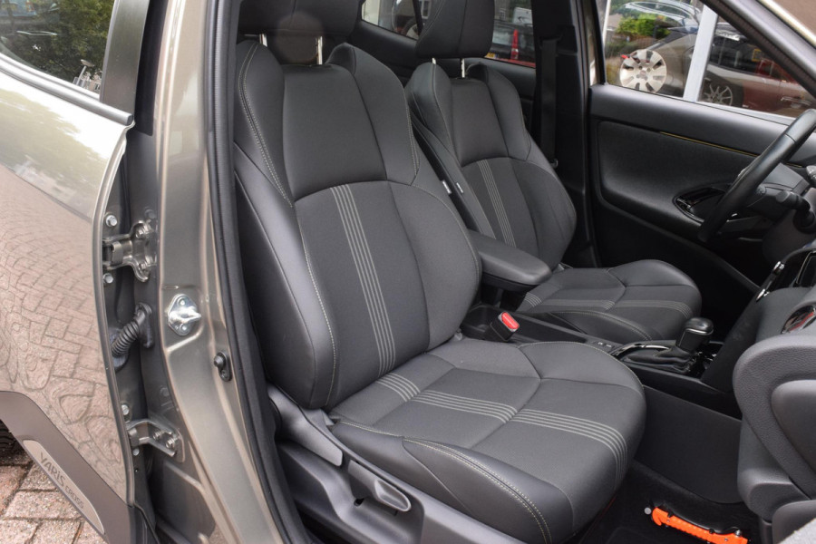 Toyota Yaris Cross 1.5 Hybrid Adventure|Pano|Winterpack|Camera