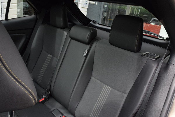 Toyota Yaris Cross 1.5 Hybrid Adventure|Pano|Winterpack|Camera