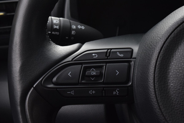Toyota Yaris Cross 1.5 Hybrid Adventure|Pano|Winterpack|Camera