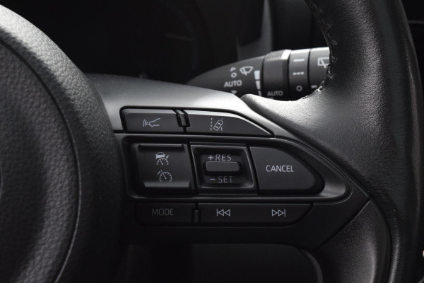 Toyota Yaris Cross 1.5 Hybrid Adventure|Pano|Winterpack|Camera