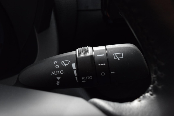Toyota Yaris Cross 1.5 Hybrid Adventure|Pano|Winterpack|Camera