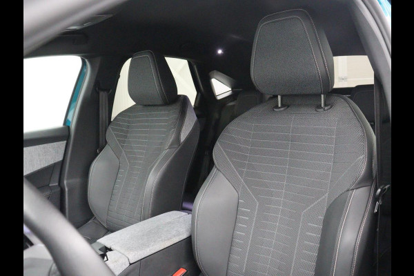 Peugeot e-3008 Allure 73 kWh | SOH 96,7% | Half leder | Adaptive cruise | Carplay | 360  Camera | 3 zone klimaat | Virtueel dashboard | Keyless | 19" velgen