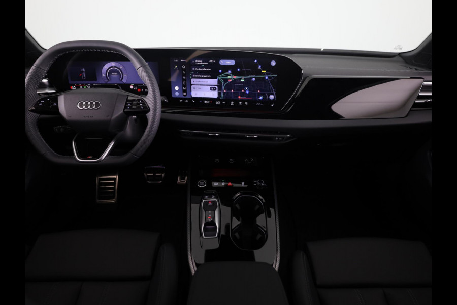 Audi A5 Limousine S edition 2.0 TFSI e 299 pk | Techniek pakket plus | Premium pakket | Optiekpakket zwart-glanzend | Trekhaak, elektr. wegklapbaar |