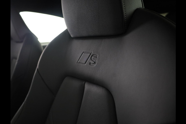 Audi A5 Limousine S edition 2.0 TFSI e 299 pk | Techniek pakket plus | Premium pakket | Optiekpakket zwart-glanzend | Trekhaak, elektr. wegklapbaar |